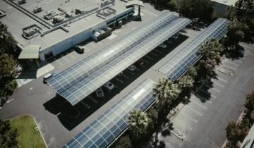 Valencia se consolida como centro clave para la distribución de ropa para tiendas multimarca